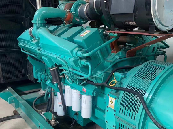 薛城更换100kW柴油发电机组机油时，需要注意哪些事项？